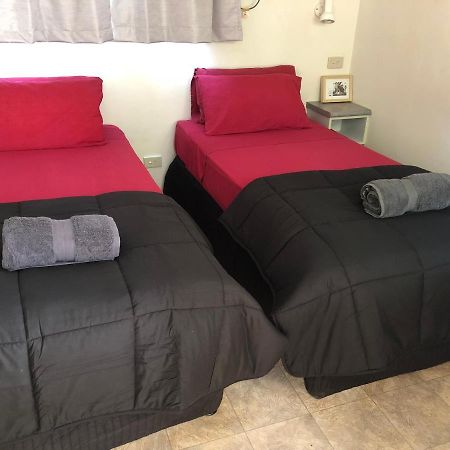 Mataranka Roadhouse Motel Bagian luar foto
